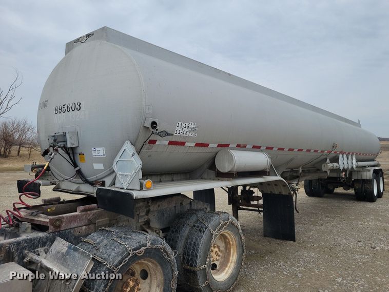 1989 Beall BAST-92-4 tank trailer - EE0906