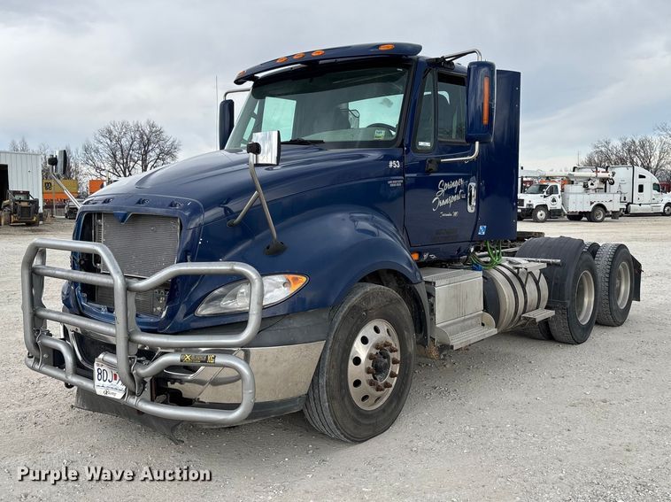 2014 International ProStar+ 122 semi truck - FB3307