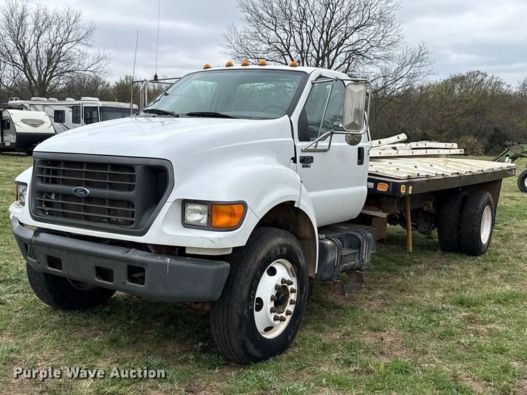 2001 Ford F750 Super Duty dump flatbed truck - NK9124