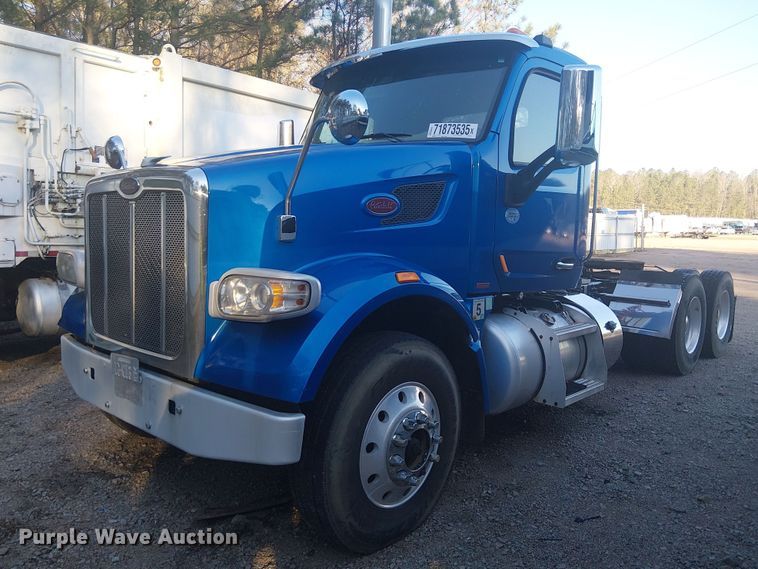 2019 Peterbilt 567 semi truck - YA1089