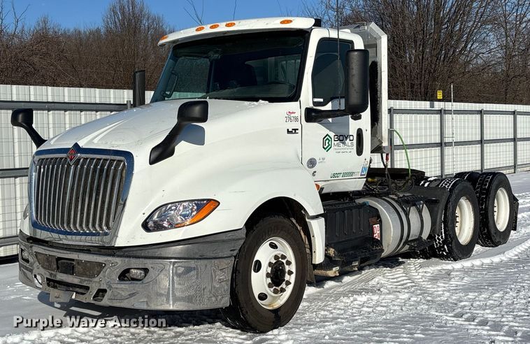 2020 International LT625 semi truck - YA2099