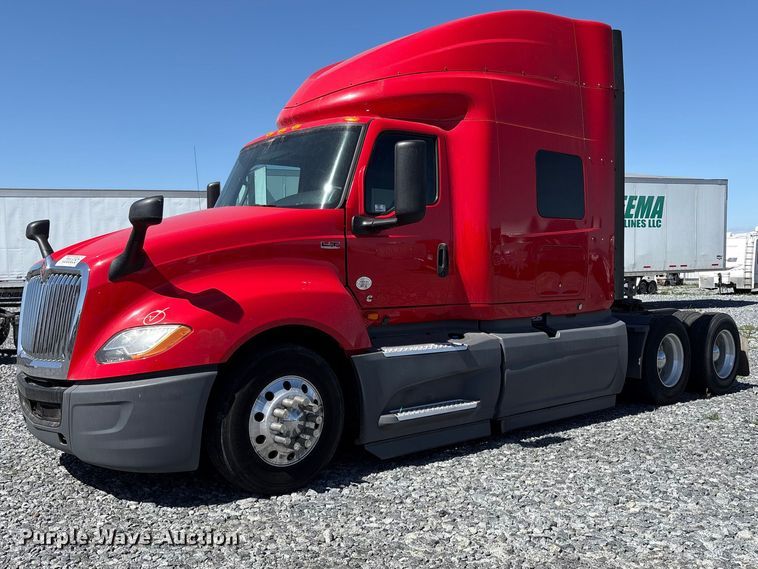2020 International LT625 semi truck - YA2193