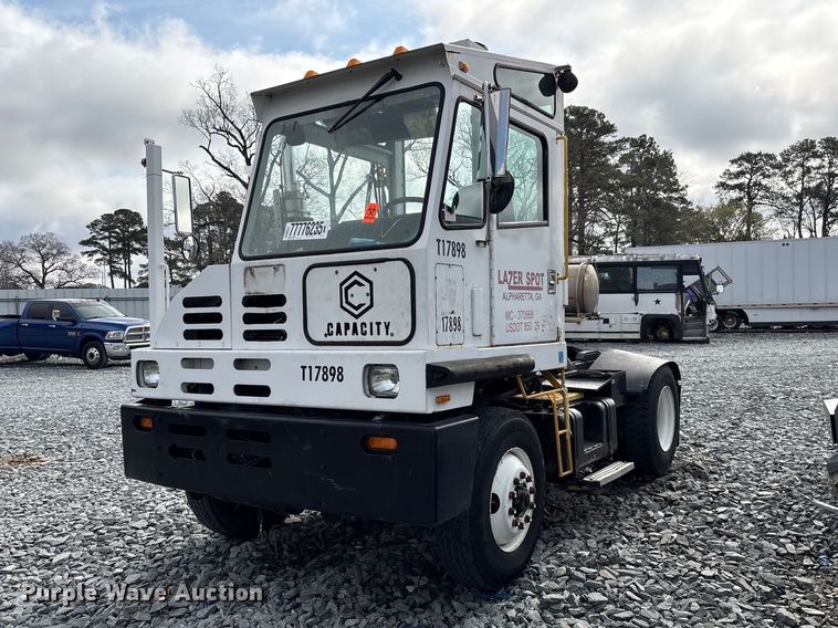 2006 Capacity TJ5000 yard truck - YA2526