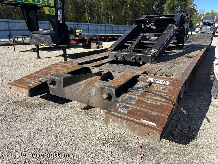 2015 Globe lowboy equipment trailer - YA2747