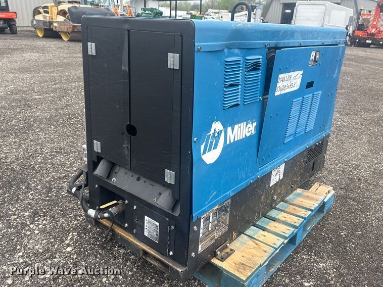 Miller Big Blue Air Pak welder/generator - DO8493