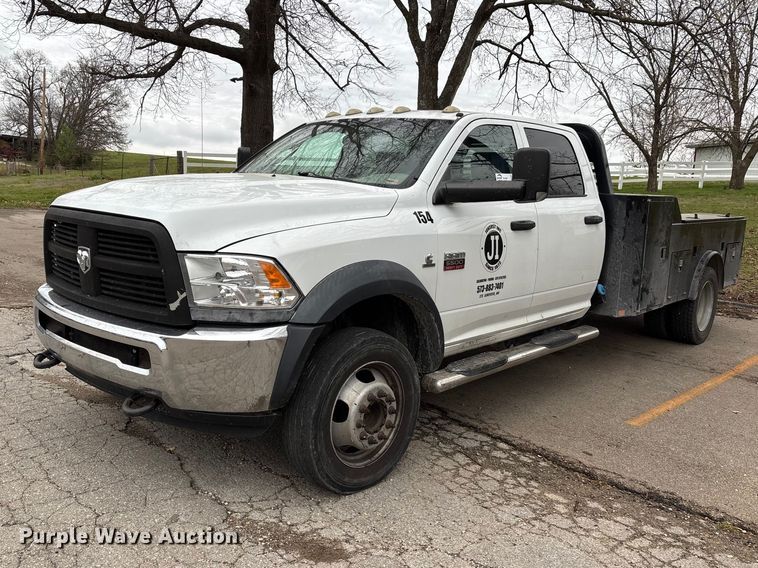 2012 Dodge Ram 5500 Crew Cab flatbed truck - DT0122
