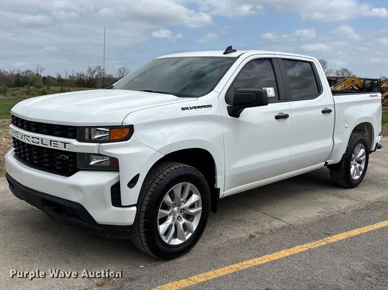 2021 Chevrolet Silverado 1500 Crew Cab pickup truck - DT0124