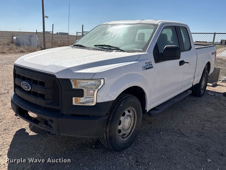2015 Ford F150 Ext. Cab pickup truck - DZ5383
