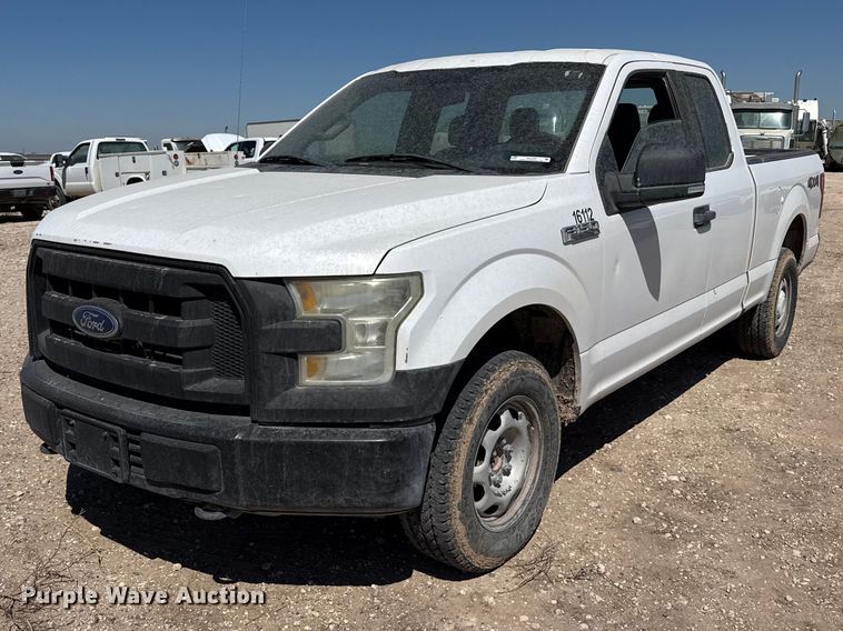 2016 Ford F150 Ext. Cab pickup truck - DZ5390