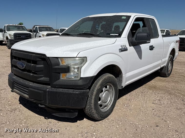 2016 Ford F150 Ext. Cab pickup truck - DZ5391