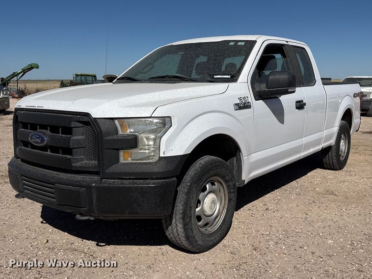 2016 Ford F150 Ext. Cab pickup truck - DZ5410