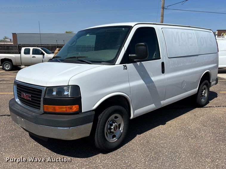2015 GMC Savana van - EA4738
