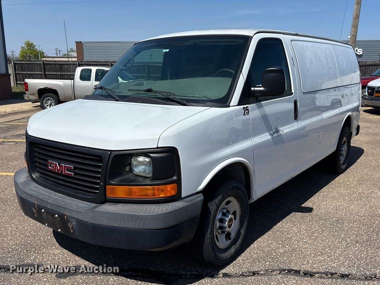 2015 GMC Savana van - EA4739