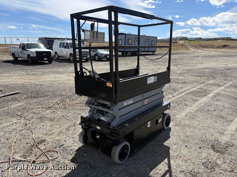 2017 Skyjack SJ111 - 3219 scissor lift - EC8996