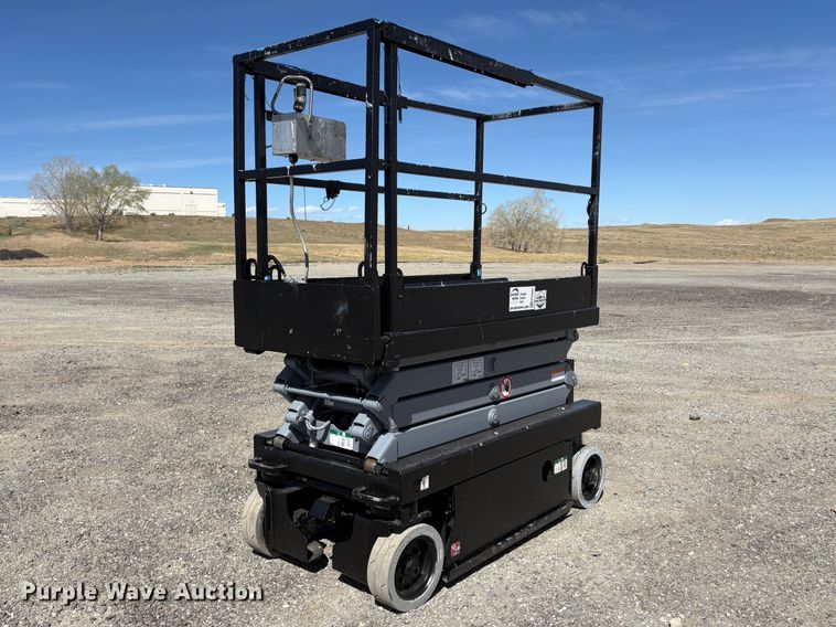 Skyjack Scissor or Vertical Lift For Sale Near Las Cruces, New