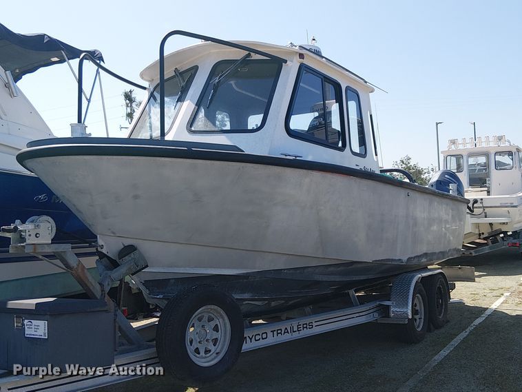 1992 SeaArk boat - EE5225