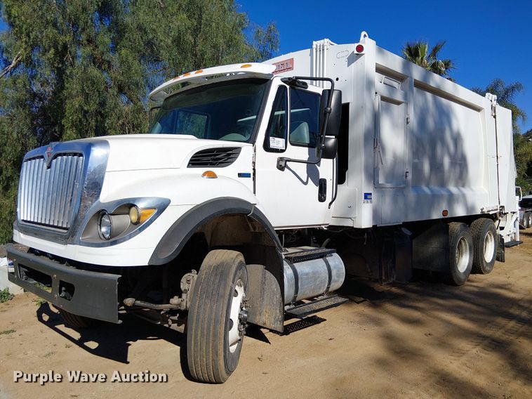 2012 International WorkStar 7600 refuse truck - EE5227