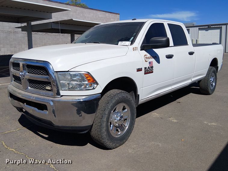 2018 RAM 2500 Crew Cab pickup truck - EE5241