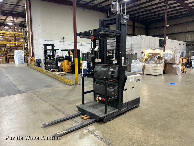 2019 Crown SP3520-30 order picker - EF1050