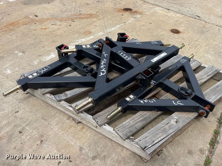 (4) 2025 Wolverine TQH-26-02C quick hitch trailer receivers - ES8782