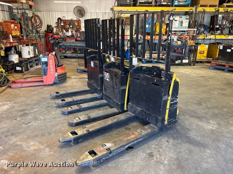 (3) Yale pallet jacks - ES8866
