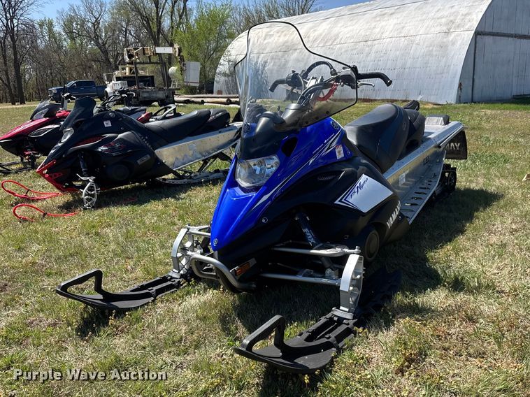 2011 Yamaha FX Nytro snowmobile - ET1904