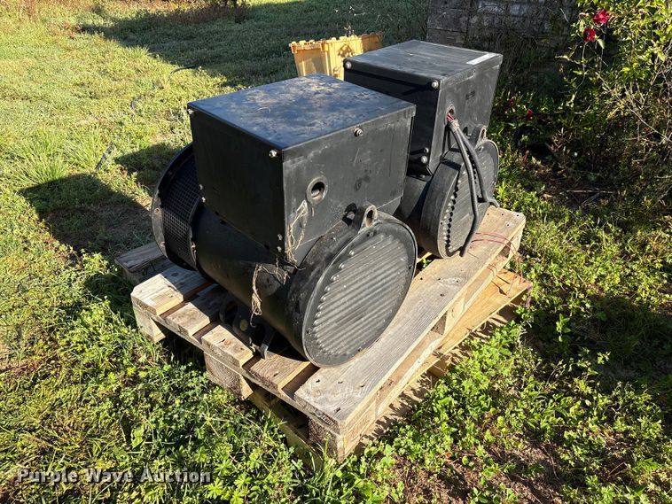 (2) Mecc Alte Spa ECO32-2S/4 generator Ends - EU0534