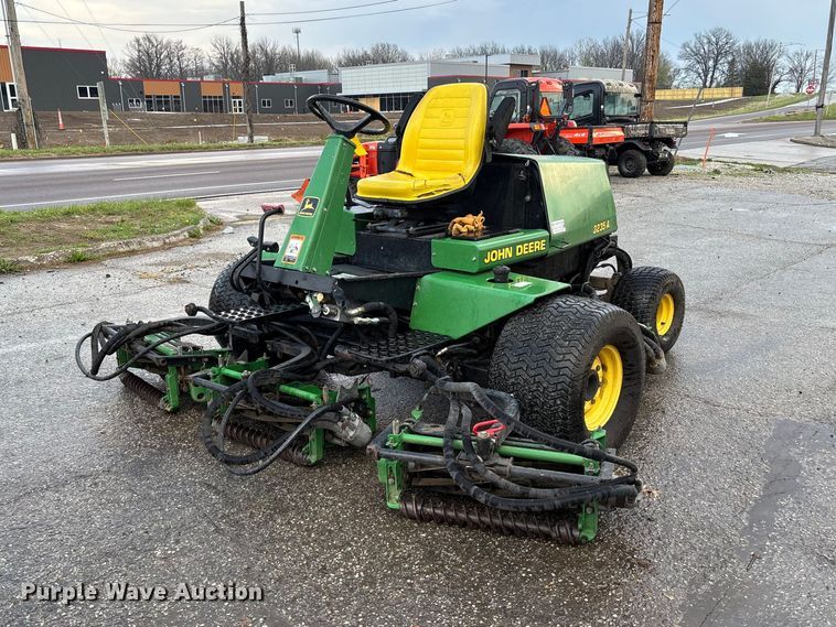 John Deere 3235 reel mower - FB3339