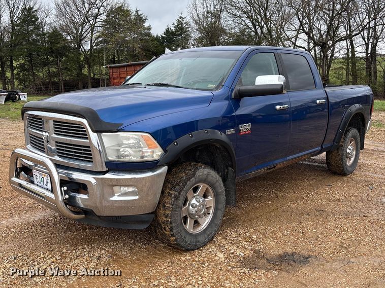 2011 Dodge Ram 2500 Crew Cab pickup truck - FB3345