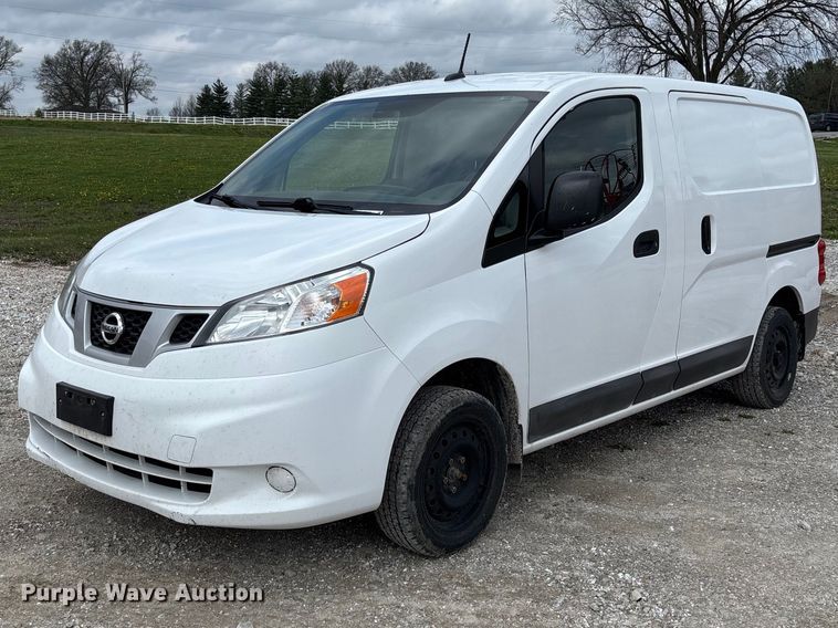 2020 Nissan NV200 van - FB3368