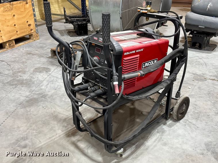 Lincoln Tig 200 Square Wave welder - FB3371