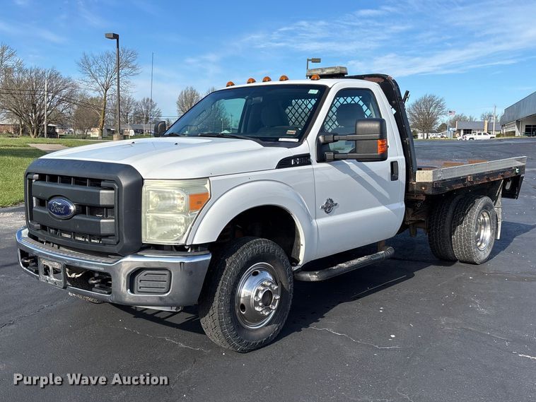 2012 Ford F350 Super Duty flatbed pickup truck - FB3391