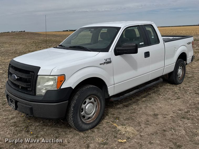 2014 Ford F150 Ext. Cab pickup truck - FB7109
