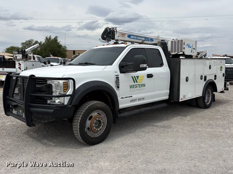 2019 Ford F550 Ext. Cab utility / service truck - FC2210