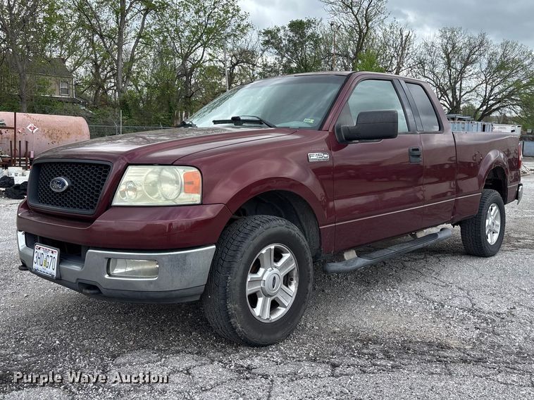 2004 Ford F150 Ext. Cab pickup truck - FC4583