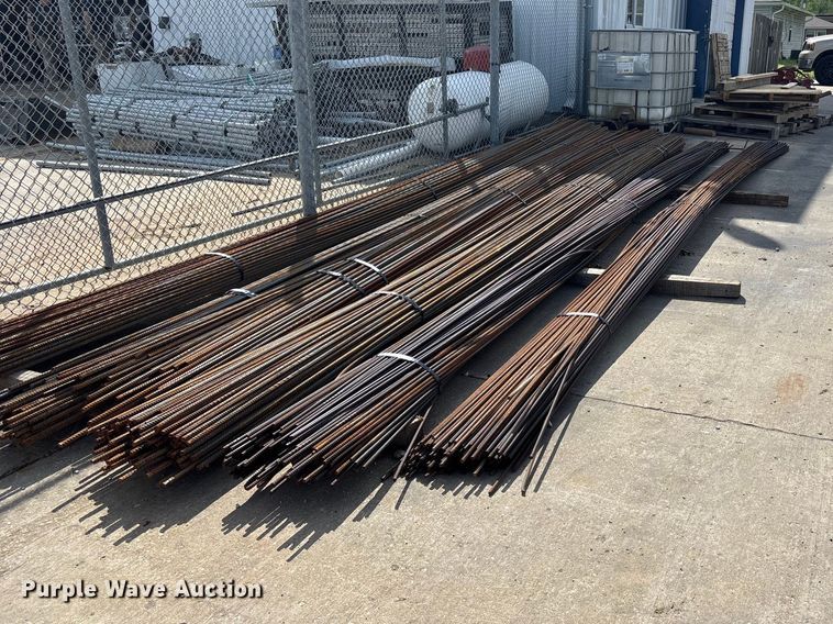 (2) bundles of 1/2" rebar - FC4584