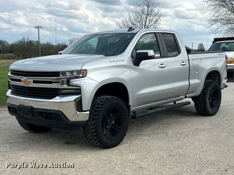 2020 Chevrolet Silverado 1500 LT Ext. Cab pickup truck - FC5344