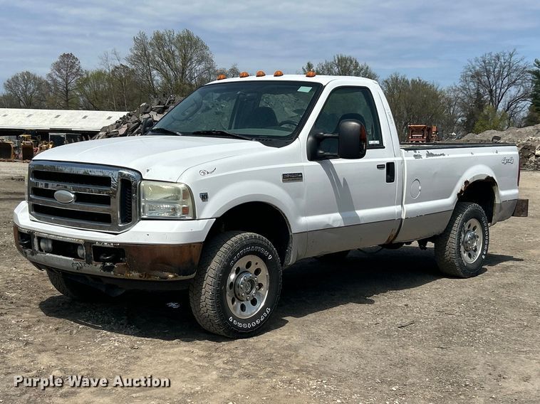 2006 Ford F250 Super Duty XL pickup truck - FC5377