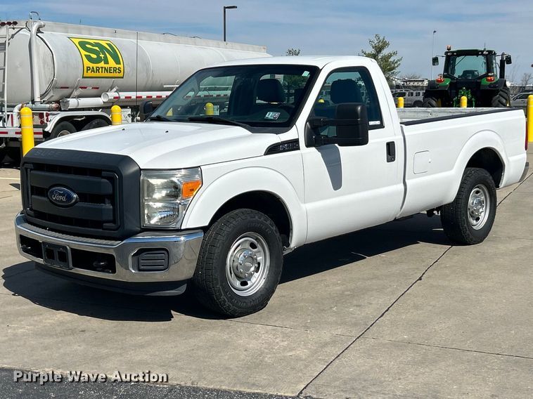 2012 Ford F250 Super Duty XL pickup truck - FC5381