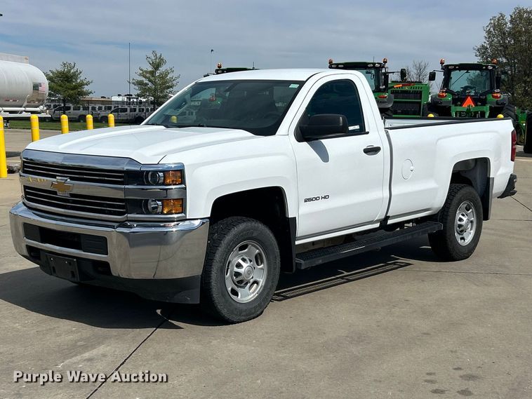 2018 Chevrolet Silverado 2500HD pickup truck - FC5382