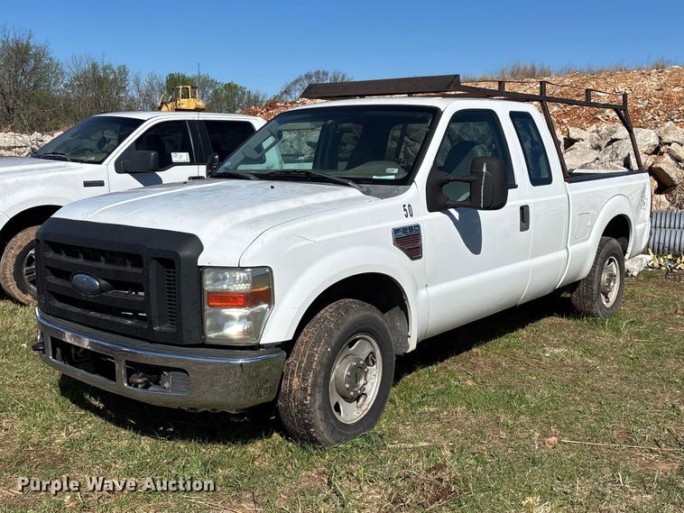 2008 Ford F250 Super Duty Ext. Cab pickup truck - FG0224
