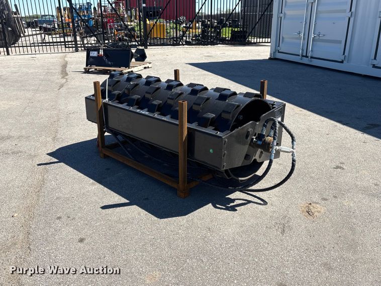 2026 Giyi CW70 skid steer compacting wheel - FG2930