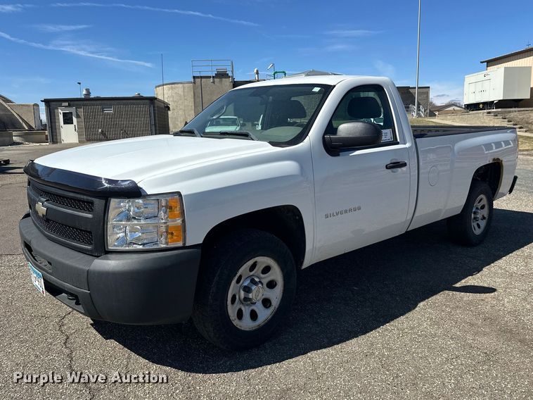2011 Chevrolet Silverado 1500 pickup truck - FK0015