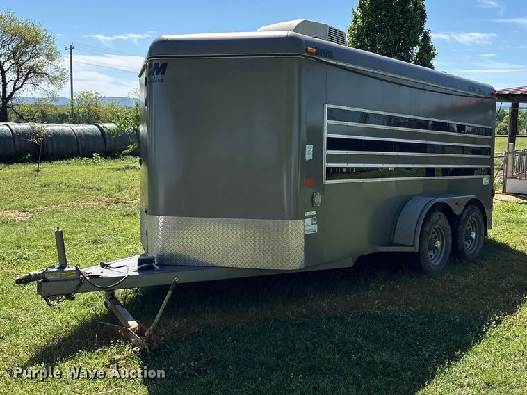 2018 CM Show Pro livestock trailer - NK9066