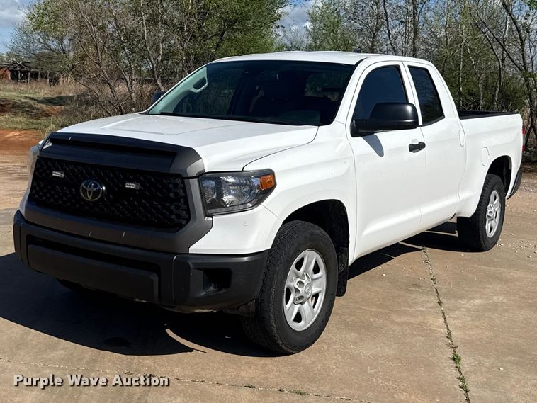2021 Toyota Tundra Crew Cab pickup truck - NK9145