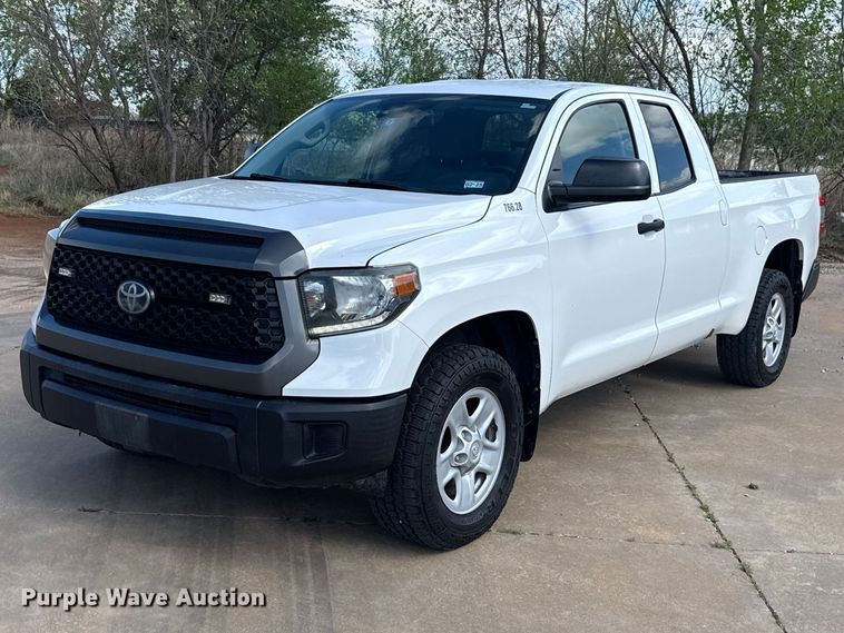 2020 Toyota Tundra Crew Cab pickup truck - NK9146