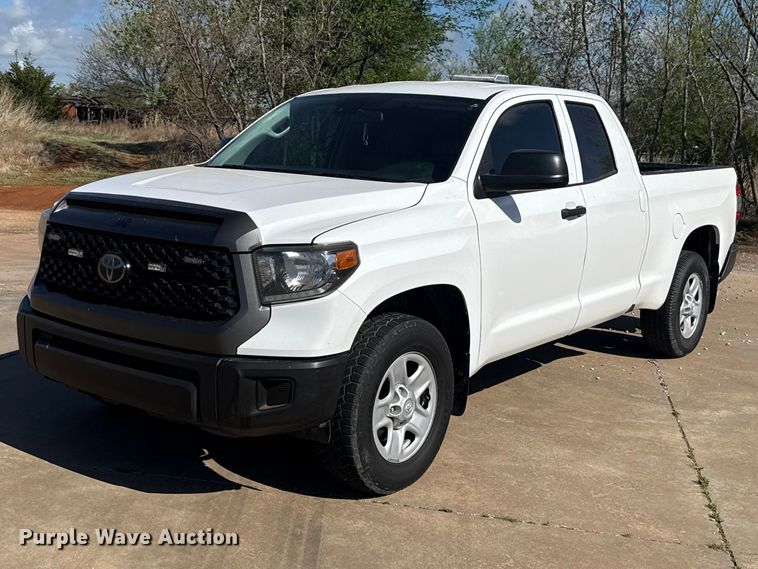 2021 Toyota Tundra Crew Cab pickup truck - NK9150