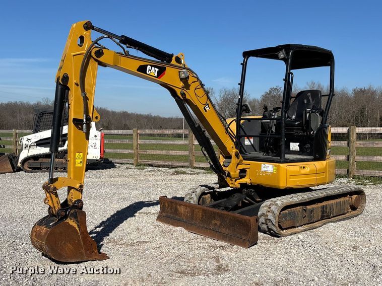 2020 Caterpillar 303.5E2 CR mini excavator - DT0098