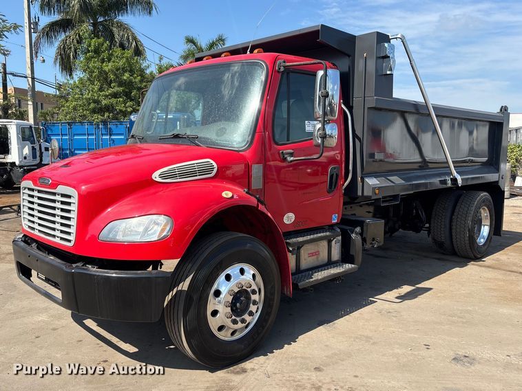 2019 Freightliner M2 106 dump truck - DU0447