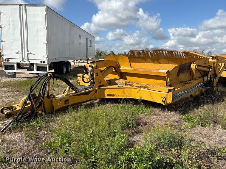 2014 John Deere 1812C scraper - EA7248